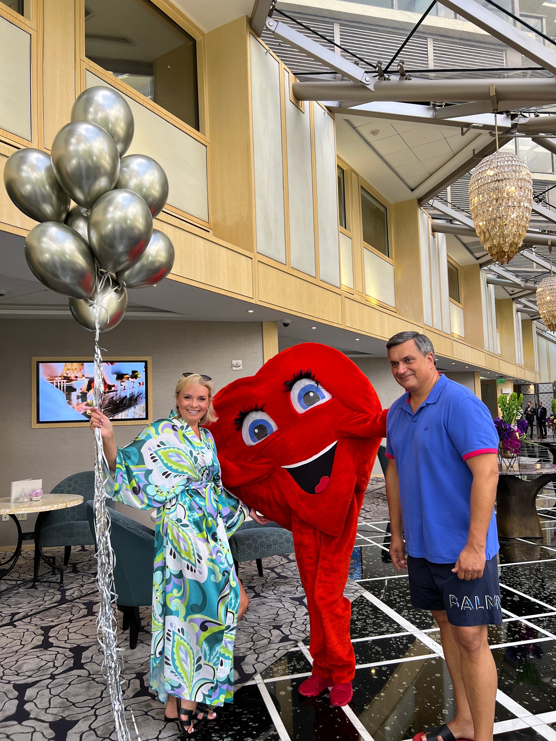 Heart Courier – Romantic Balloon & Gift Delivery
